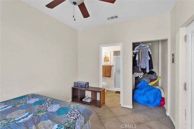 13912 Pinellia, Hesperia, CA 92344