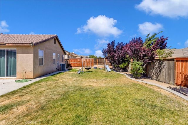 13912 Pinellia, Hesperia, CA 92344