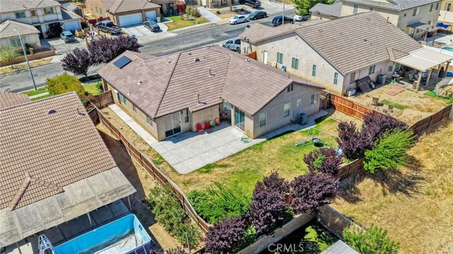 13912 Pinellia, Hesperia, CA 92344