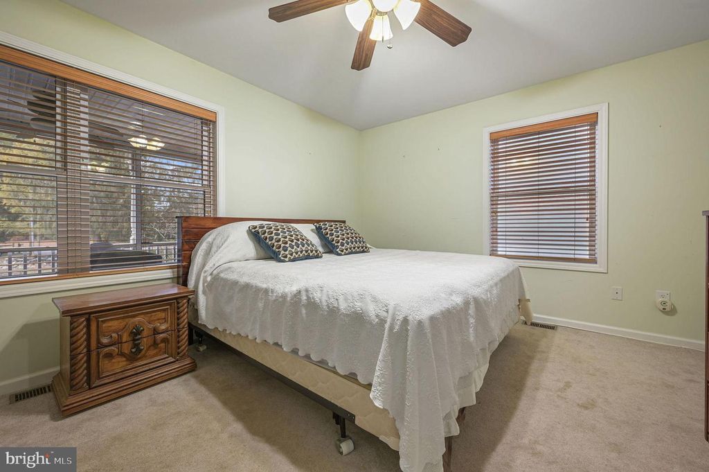 Image 21 of property listing at 850 ARTHURSVILLE RD, Hartly, DE 19953