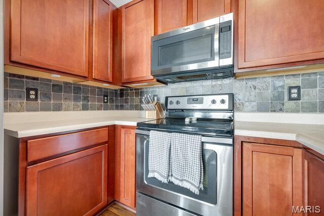 2024 Village Glen Drive, Wentzville, MO 63385