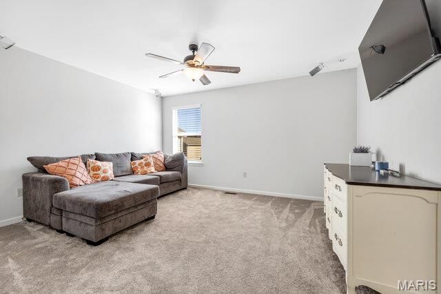 2024 Village Glen Drive, Wentzville, MO 63385