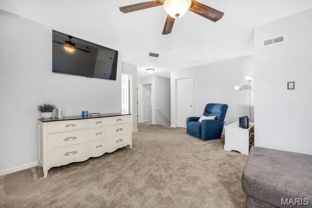 2024 Village Glen Drive, Wentzville, MO 63385