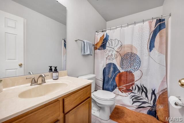 2024 Village Glen Drive, Wentzville, MO 63385