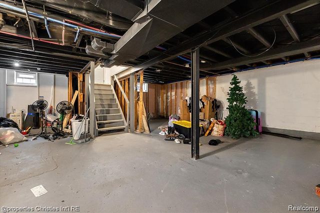 9288 Camley Street, Detroit, MI 48224