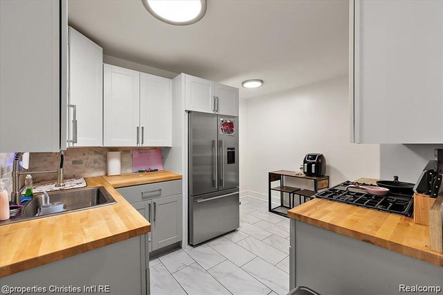 9288 Camley Street, Detroit, MI 48224