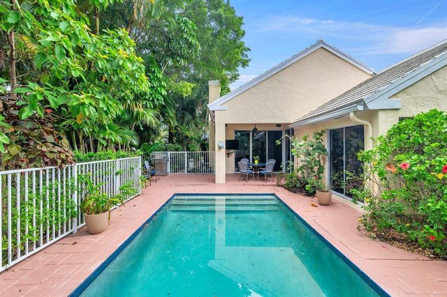 9358 Heathridge Drive, West Palm Beach, FL 33411