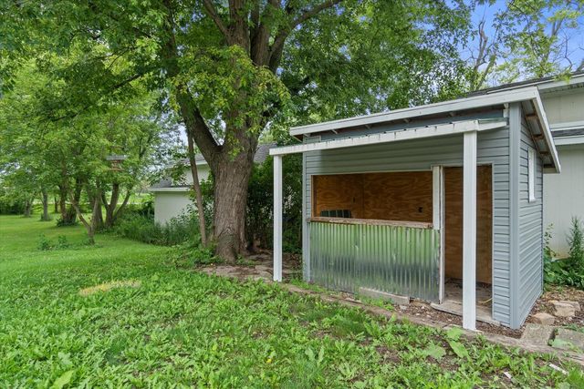 7131 S Pennsylvania AVENUE, Oak Creek, WI 53154