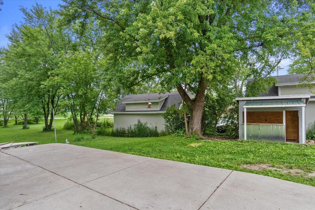 7131 S Pennsylvania AVENUE, Oak Creek, WI 53154