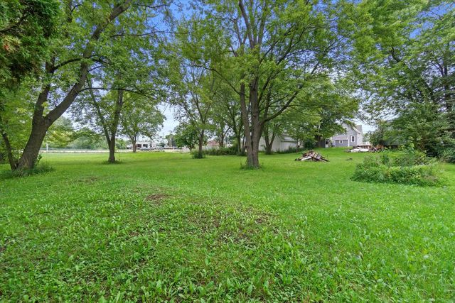 7131 S Pennsylvania AVENUE, Oak Creek, WI 53154