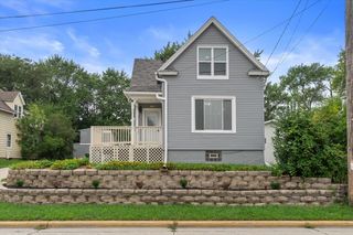 7131 S Pennsylvania AVENUE, Oak Creek, WI 53154