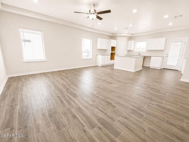 918 andrew arroyos, Socorro, TX 79927
