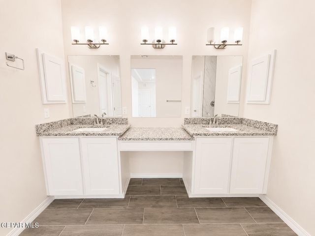 918 andrew arroyos, Socorro, TX 79927