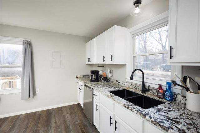 300 E Florence Street, Windsor, MO 65360