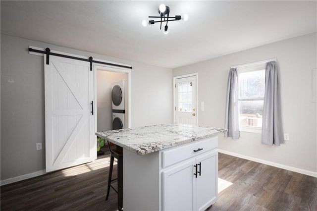 300 E Florence Street, Windsor, MO 65360