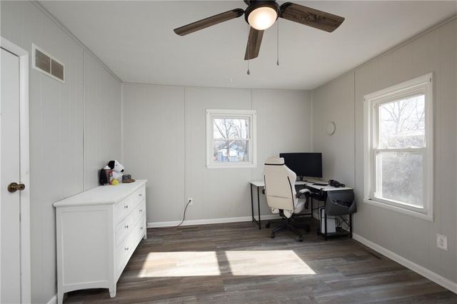 300 E Florence Street, Windsor, MO 65360