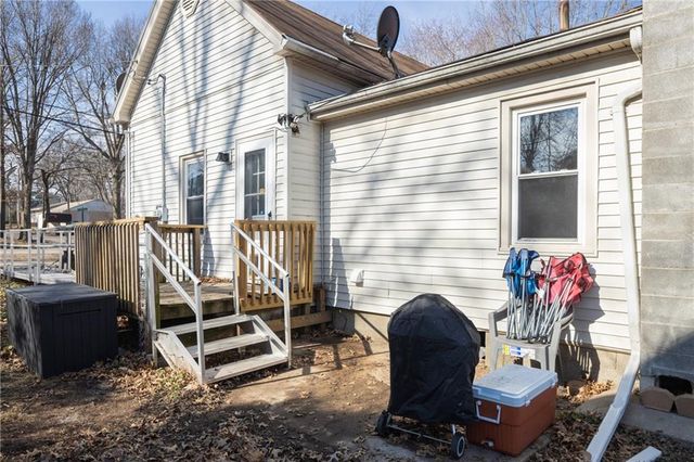 300 E Florence Street, Windsor, MO 65360