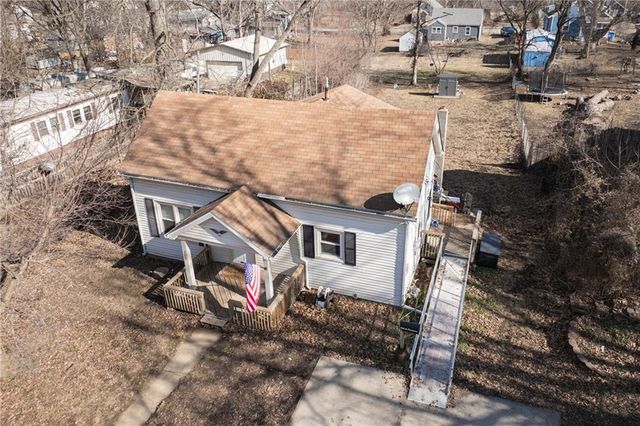 300 E Florence Street, Windsor, MO 65360
