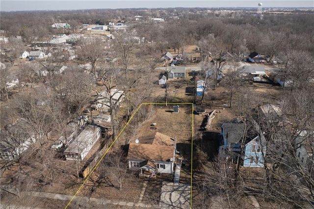 300 E Florence Street, Windsor, MO 65360