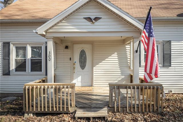 300 E Florence Street, Windsor, MO 65360