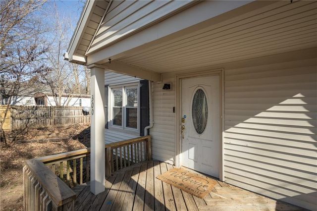 300 E Florence Street, Windsor, MO 65360