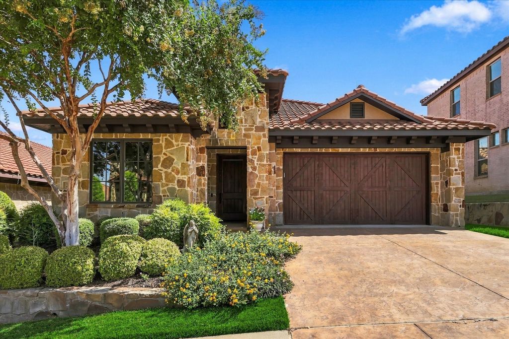 2912 Siena Drive, Denton, TX 76210 — exterior