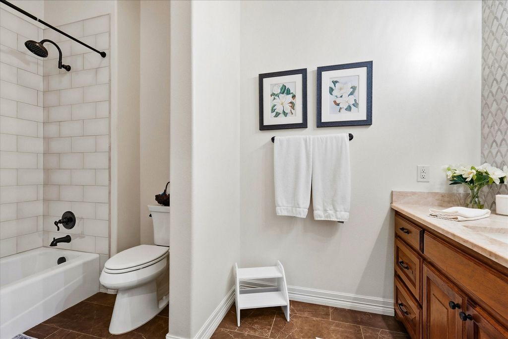 2912 Siena Drive, Denton, TX 76210 — photo 5