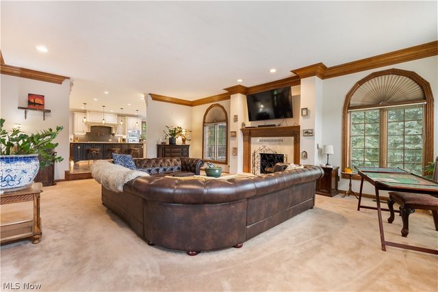 5205 Foxchase Avenue NW, Canton, OH 44718