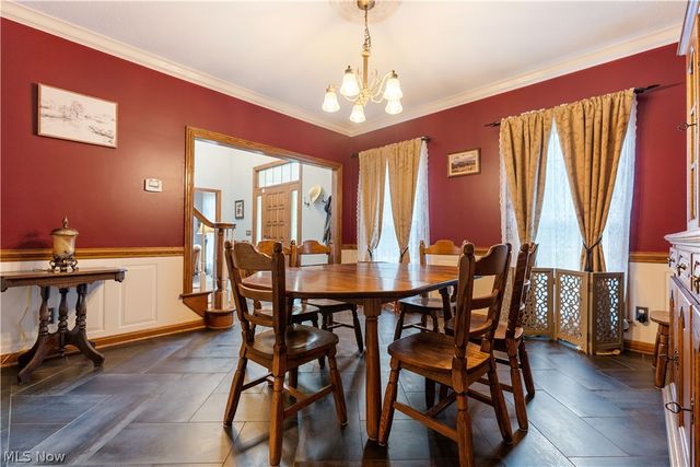 5205 Foxchase Avenue NW, Canton, OH 44718