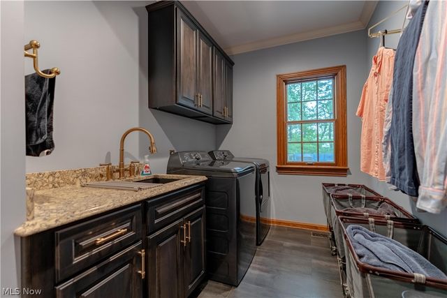 5205 Foxchase Avenue NW, Canton, OH 44718