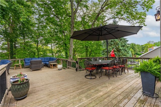 5205 Foxchase Avenue NW, Canton, OH 44718