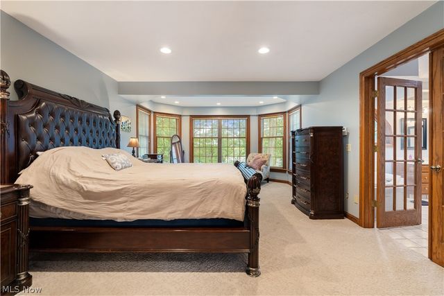 5205 Foxchase Avenue NW, Canton, OH 44718