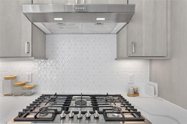 2805 McCurdy ST 14, Austin, TX 78723