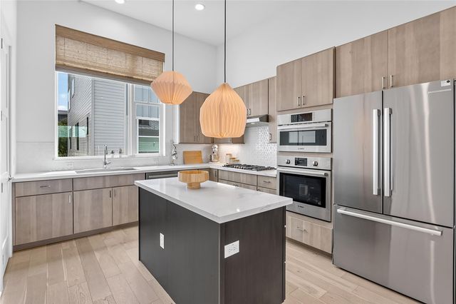 2805 McCurdy ST 14, Austin, TX 78723