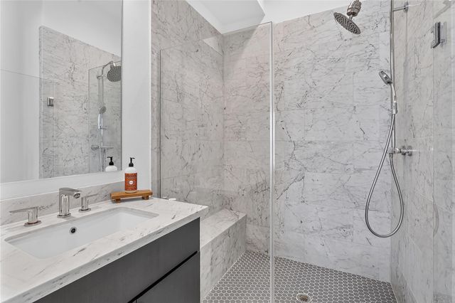 2805 McCurdy ST 14, Austin, TX 78723