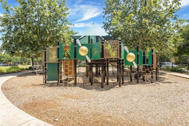 2805 McCurdy ST 14, Austin, TX 78723