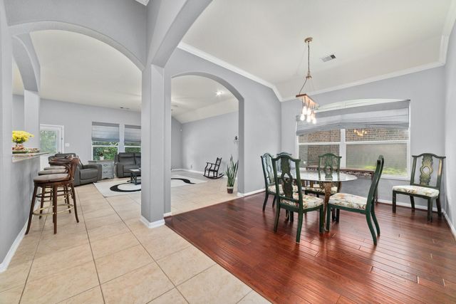 7023 Kendall Lake Court, Richmond, TX 77407
