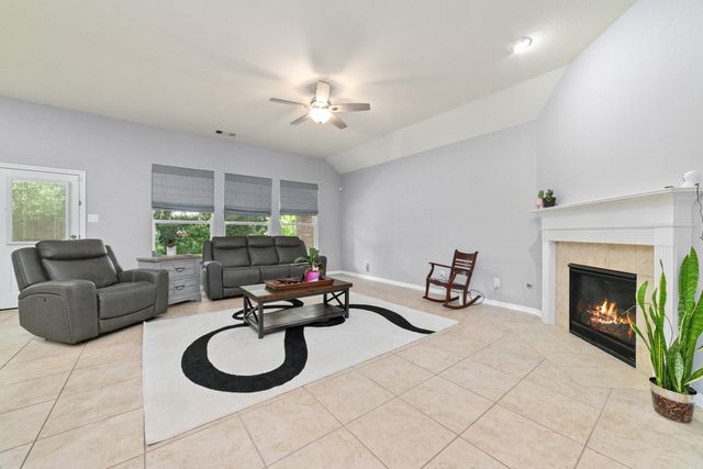 7023 Kendall Lake Court, Richmond, TX 77407