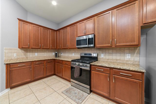 7023 Kendall Lake Court, Richmond, TX 77407