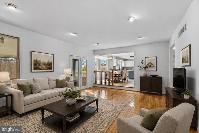 13 BRIAN DANIEL CT, Reisterstown, MD 21136