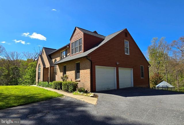 13 BRIAN DANIEL CT, Reisterstown, MD 21136