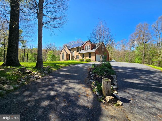 13 BRIAN DANIEL CT, Reisterstown, MD 21136
