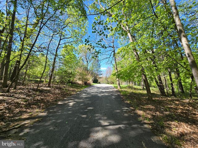 13 BRIAN DANIEL CT, Reisterstown, MD 21136
