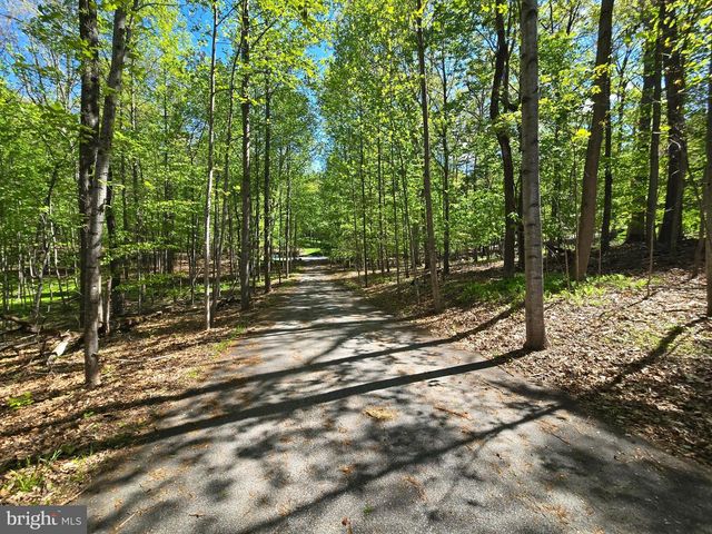 13 BRIAN DANIEL CT, Reisterstown, MD 21136