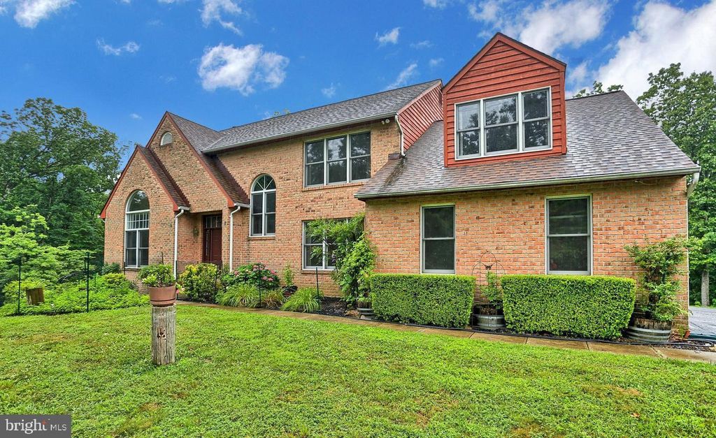 13 BRIAN DANIEL CT, Reisterstown, MD 21136