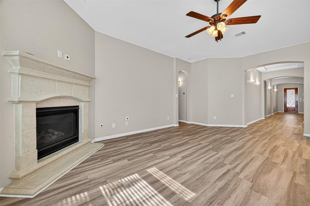 17914 Logans Pine Drive, Tomball, TX 77377