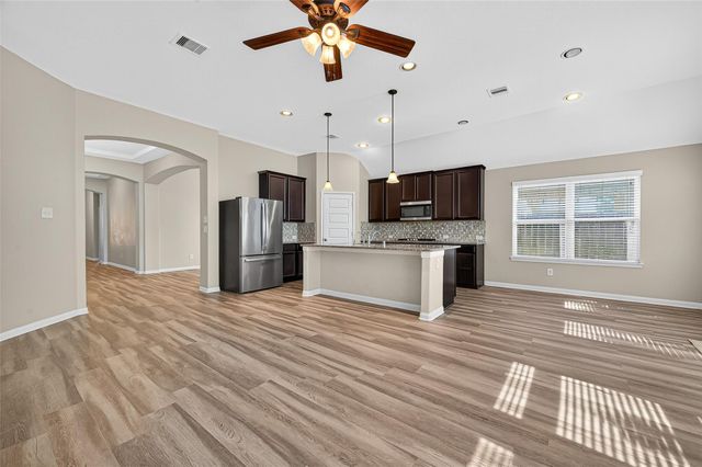 17914 Logans Pine Drive, Tomball, TX 77377