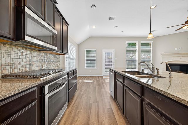 17914 Logans Pine Drive, Tomball, TX 77377