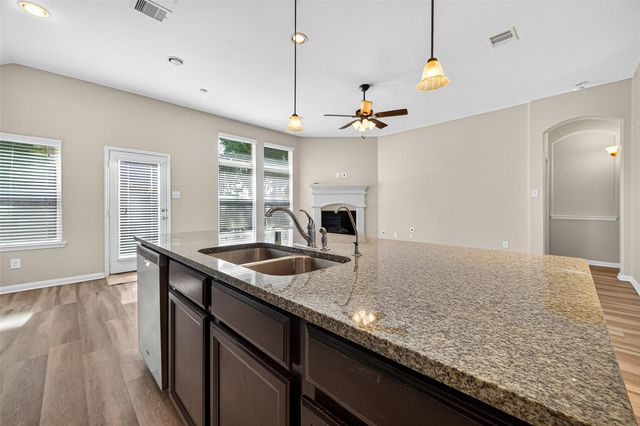 17914 Logans Pine Drive, Tomball, TX 77377