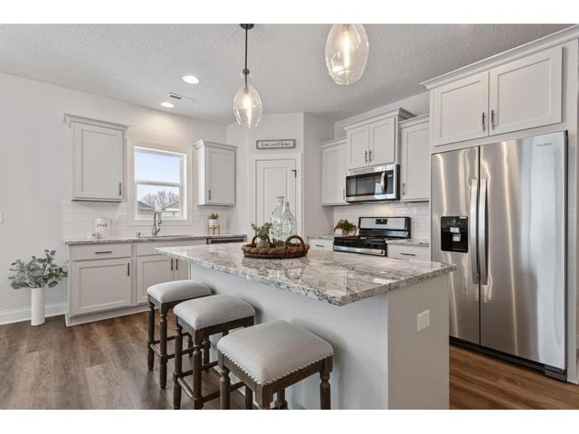 741 St James Circle, Litchfield, MN 55355